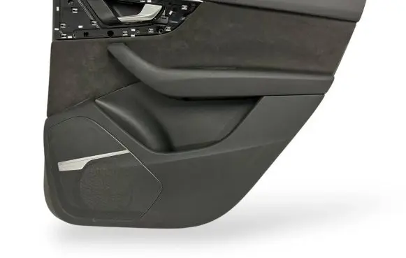 Audi Q7 4M Rear door card panel trim 4M0867318B