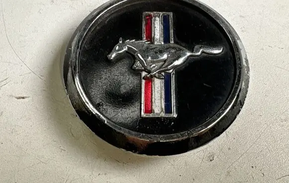 Ford Mustang V Original wheel cap 5W1J1A096BA