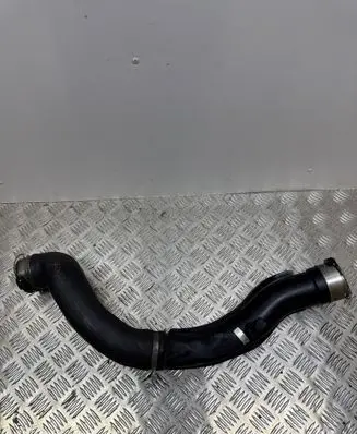 BMW 5 F10 F11 Intercooler hose/pipe 7809834