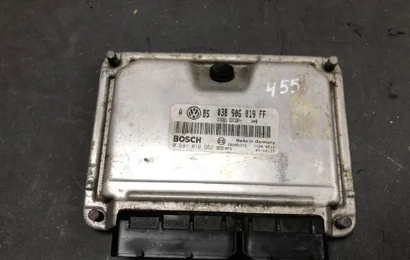 Volkswagen Golf IV Engine control unit/module 038906019FF