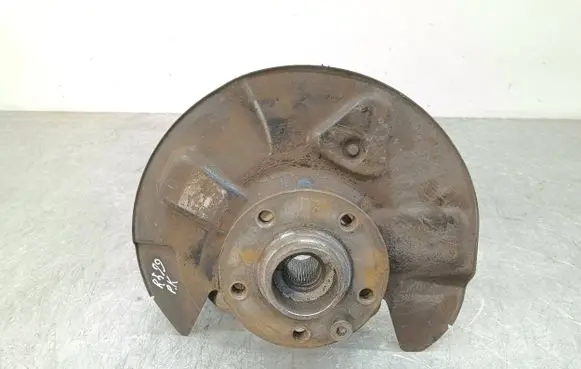Volkswagen Transporter - Caravelle T5 Front wheel hub spindle knuckle 7H0257G