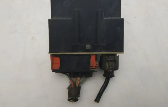 Citroen C5 Glow plug pre-heat relay 9652021180