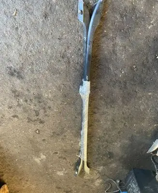 Audi A4 S4 B5 8D Roof bar rail 8D9860037C