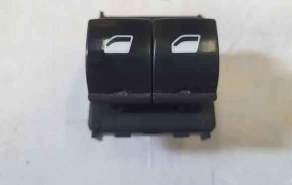 Peugeot Partner III Central console control unit 98016298ZD