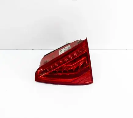 Audi A5 8T 8F Tailgate rear/tail lights 8T0945094C