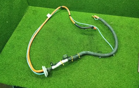 Positive cable (battery)