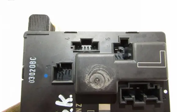 Mercedes-Benz E W211 Other control units/modules 2118201526
