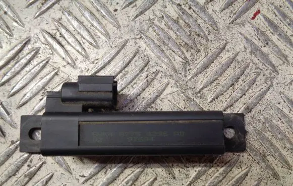 Nissan Pulsar Aerial antenna amplifier 87754296AD 97684