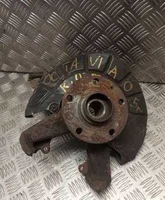 Skoda Octavia Mk2 (1Z) Front wheel hub