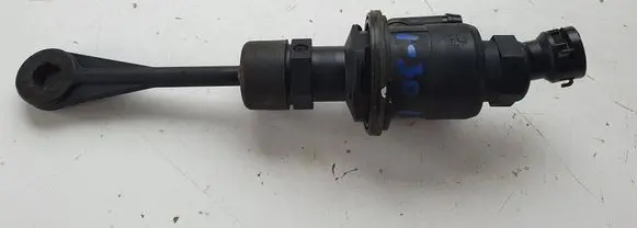Hyundai i30 Clutch slave cylinder 