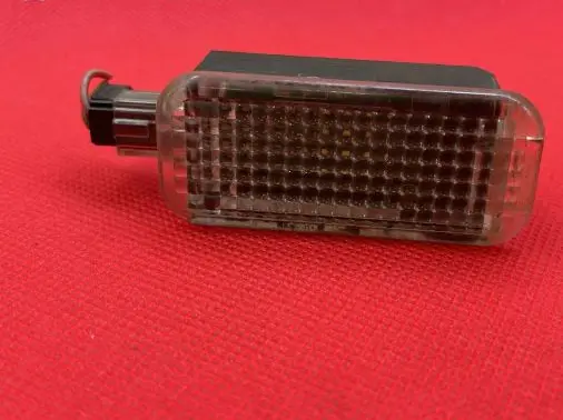 Audi A6 S6 C7 4G Front door interior light 4E0947415