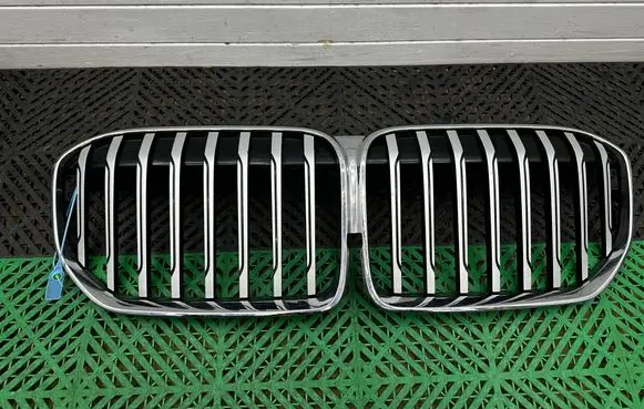 BMW 7 G11 G12 Front grill 8494817 8494818 7475318