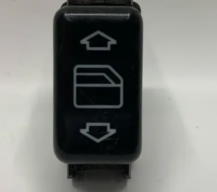 Mercedes-Benz E W124 Electric window control switch 1408202210