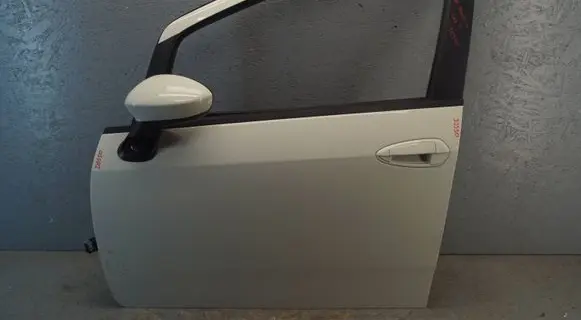 Fiat Grande Punto Front door