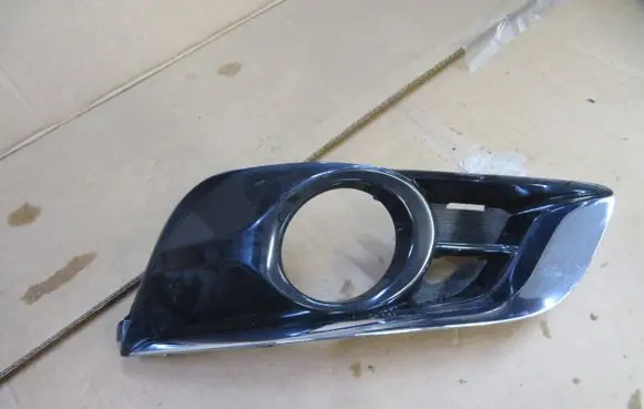 Nissan Pulsar Front grill 622563ZL2A
