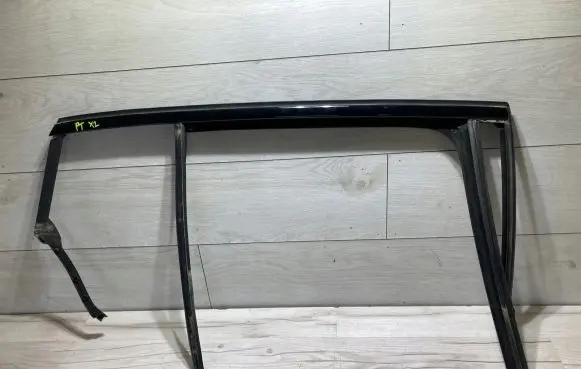 BMW X2 F39 Rear door glass trim molding 7420836