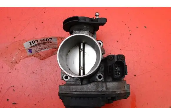 Audi A6 S6 C5 4B Throttle body valve 058133063Q