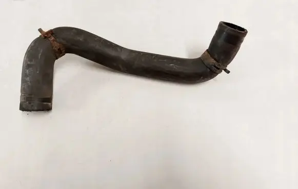 Nissan Juke I F15 Engine coolant pipe/hose