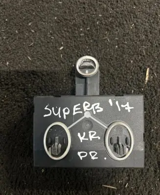 Skoda Superb B8 (3V) Door control unit/module 5Q4959593B 5Q4959593E A2C7494650300