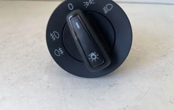 Skoda Octavia Mk3 (5E) Light switch 5E0941431E