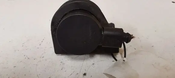 Volkswagen PASSAT B6 Electric auxiliary coolant/water pump 30950000