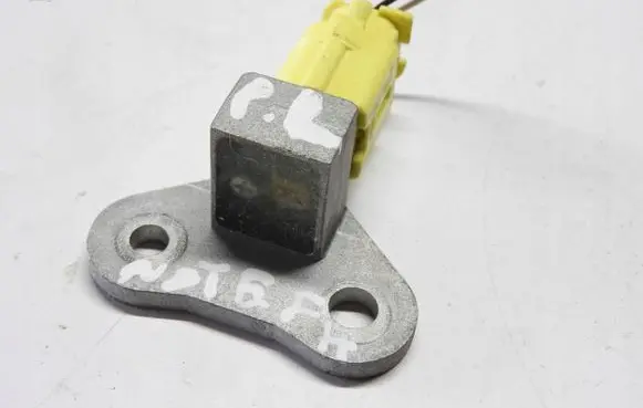 Nissan Note (E12) Airbag deployment crash/impact sensor 8200973738