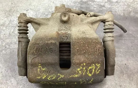 Skoda Superb B8 (3V) Front brake caliper 6798D
