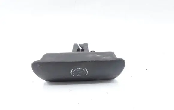 Volvo XC90 Hand brake release handle 8683963