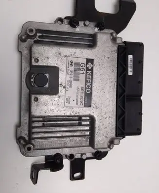 Hyundai i40 Engine control unit/module 9001120231KC 391102BAR8