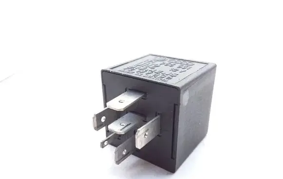 Volkswagen Golf III Other relay 191955531 72WV006
