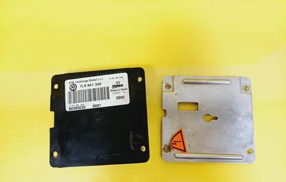 Volkswagen PASSAT B6 Headlight ballast module Xenon 7L6941329 89390030