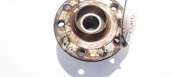 Skoda Octavia Mk2 (1Z) Front wheel hub