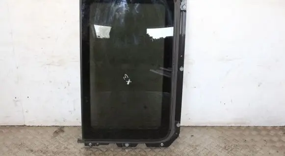 BMW X3 F25 Sunroof glass 