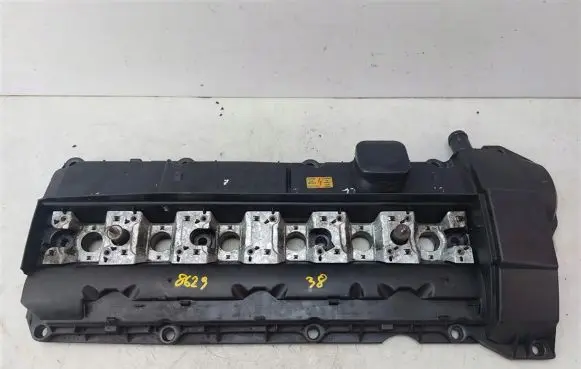 BMW 5 E39 Rocker cam cover 17033411