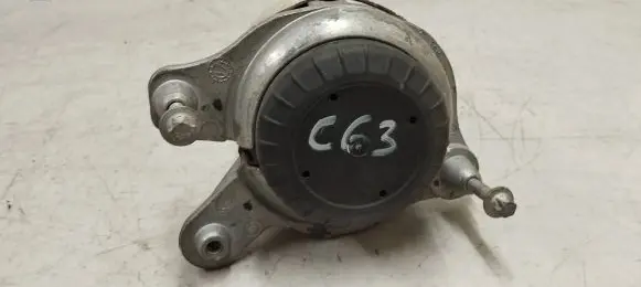 Mercedes-Benz C AMG W205 Engine mount bracket A2052404600