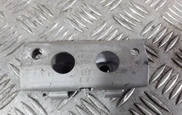 Audi A6 S6 C7 4G Tie down hook / loop 4G9863254A
