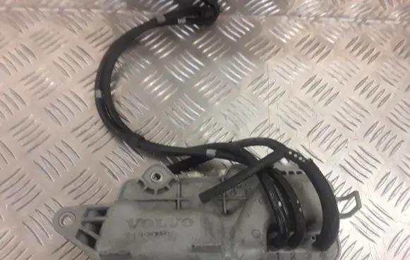 Volvo XC70 Vacuum air tank 31339809