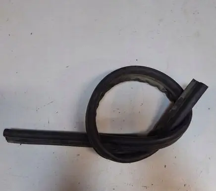 Volkswagen Touareg III Engine compartment rubber 760823723