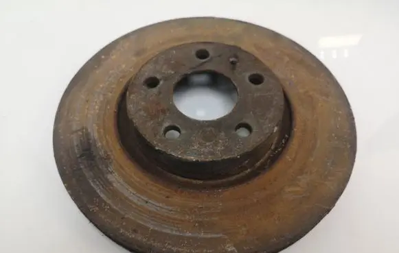 Volkswagen PASSAT B6 Front brake disc