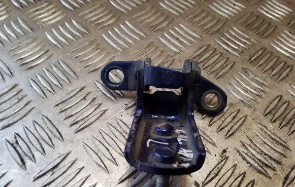 Toyota RAV 4 (XA20) Rear door lower hinge