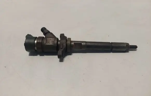 Fuel injector