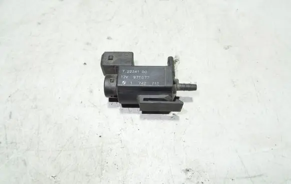 BMW 5 E39 Turbo solenoid valve 72234100 1742712