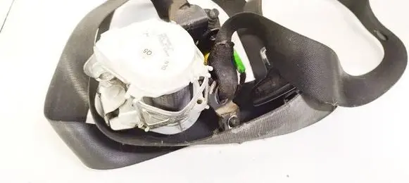 Mercedes-Benz C AMG W204 Front seatbelt 