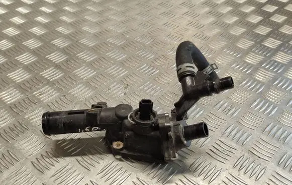Mercedes-Benz B W246 W242 Thermostat/thermostat housing 110602770R