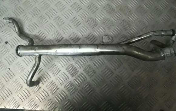Volvo XC70 Engine coolant pipe/hose