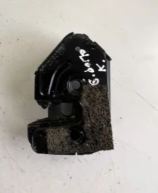 Land Rover Discovery 3 - LR3 Tailgate lock latch 51247016047 CWC500030