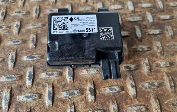 Opel Astra K Door central lock control unit/module 13595511