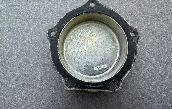 Nissan Patrol 160 Timing chain cover 1303634W00