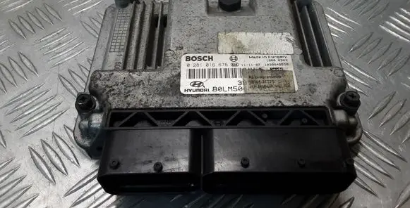 Hyundai ix35 Engine control unit/module 0281016676 391012F275
