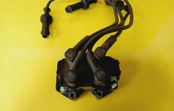 Peugeot 106 High voltage ignition coil 2526040A